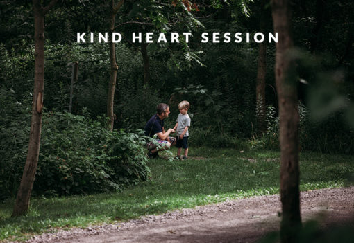 Kind Heart Session - A Documentary Family Photography Session that gives back to moms with cancer.